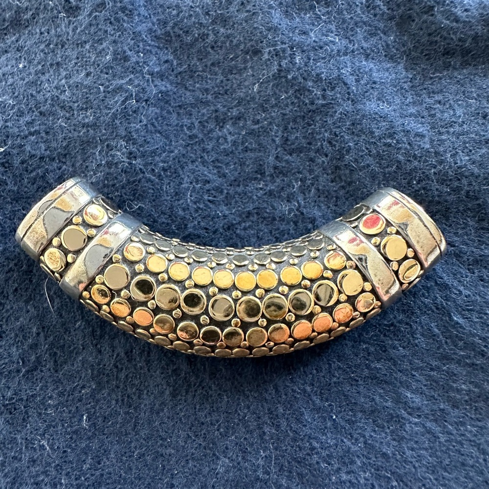 JOHN HARDY Dot Collection enhancer for necklace. Beautiful substantial piece
